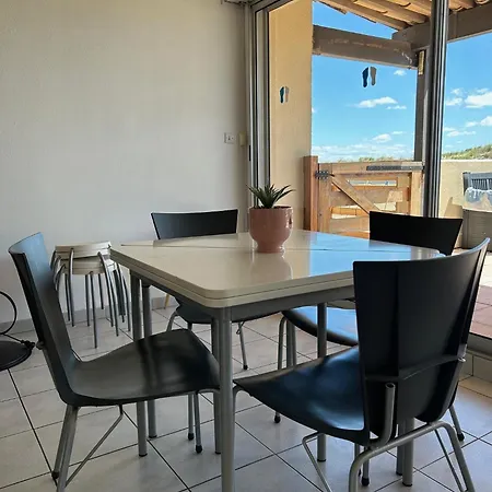 Mooie Plek Direct Aan Het In Zuid Frankrijk Apartmán
